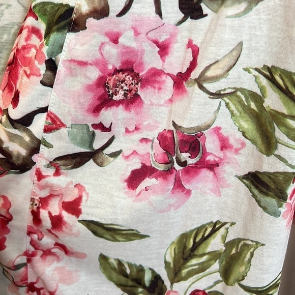 Show Me Your Mumu // Brie Floral Robe in Garden of Blooms Print - Picture 4 of 5